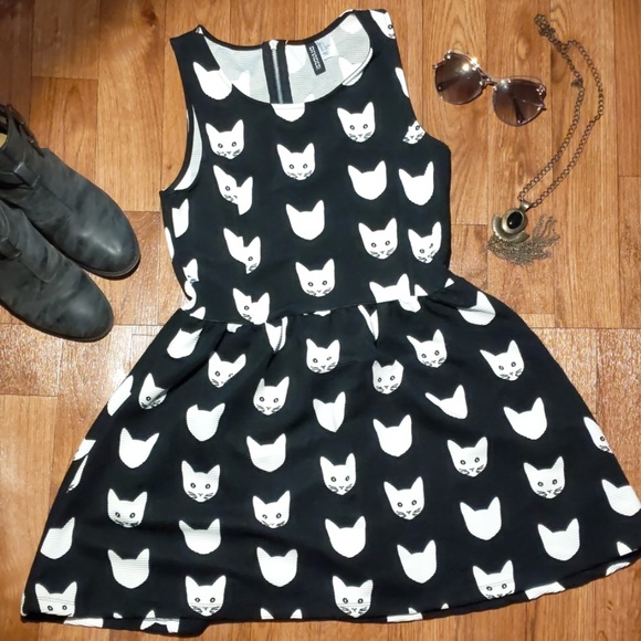 (H&M) Black Cat Mini Skater Dress - Picture 2 of 5